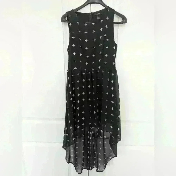 Bundle of 2 | H&M Floral Romper + Forever 21 High Low Dress - size Small - Picture 3 of 6